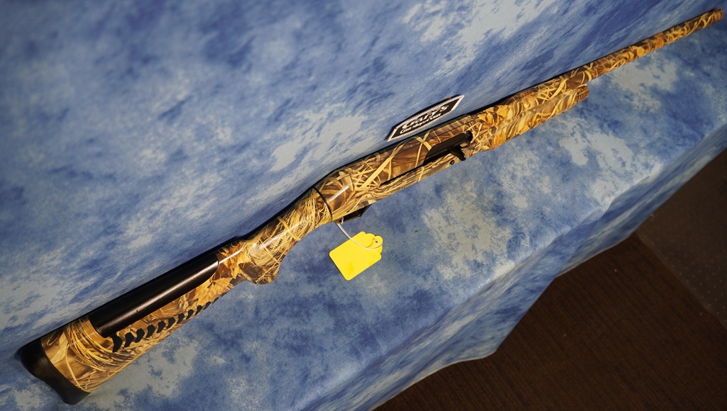 USED BENELLI SUPER BLACK EAGLE II MAX-4 12 GA 3.5" 26" BBL