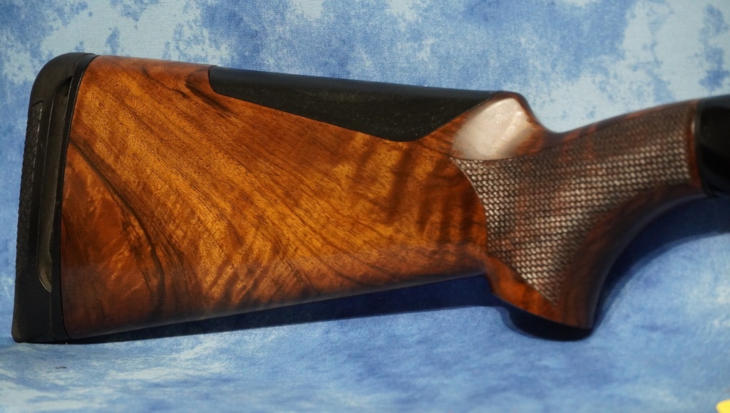 USED BENELLI 828U FIELD BLACK 12 GA 3" 26" BBL 