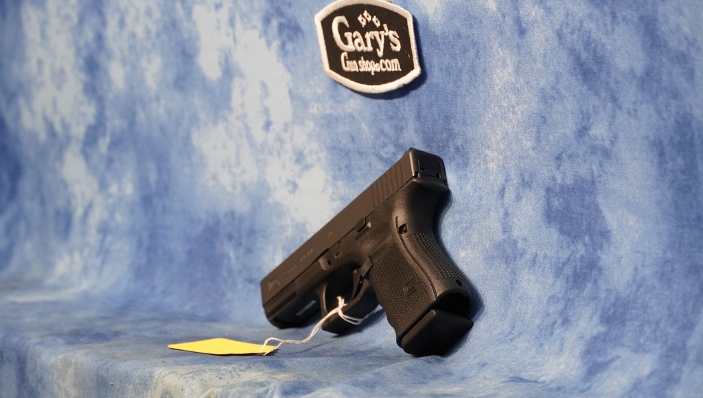 USED GLOCK G23 GEN4 40 S&W NIGHT SIGHTS