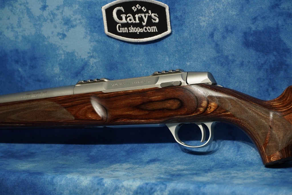 SAKO JRS90VARL315/24 243 WIN 90/S VARMINT 24" HVY BBL WOOD/SS 