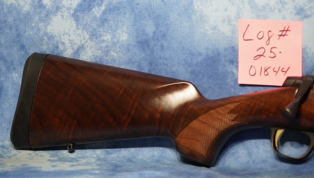BROWNING 036090282 X-BOLT 2 MEDALLION 6.5 CREEDMOOR 22" CARBON FIBER BBL GRADE V/VI WALNUT STOCK