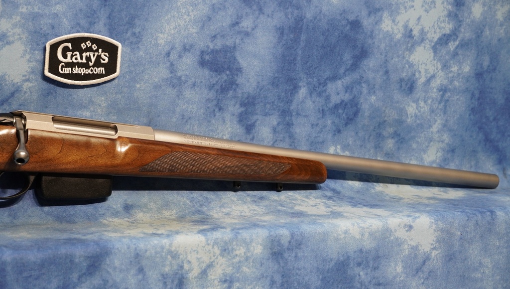 TIKKA J03764 T3X VARMINT HUNTER 270 WINCHESTER STAINLESS WALNUT