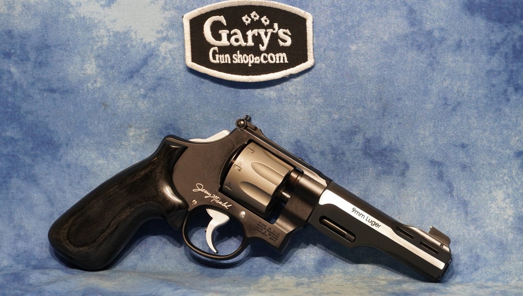 USED SMITH & WESSON MODEL 327 9MM PERFORMANCE CENTER JERRY MICULEK 