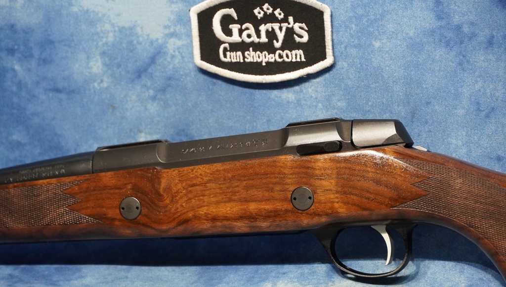 SAKO J04921 MODEL 90 M HUNTER 6.5X55 SWEDISH BLUED WALNUT IRON SIGHTS