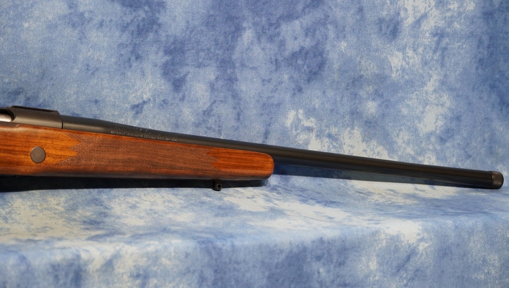 SAKO J05099 90 L HUNTER 7MM PRC 22.4" THREADED BBL 