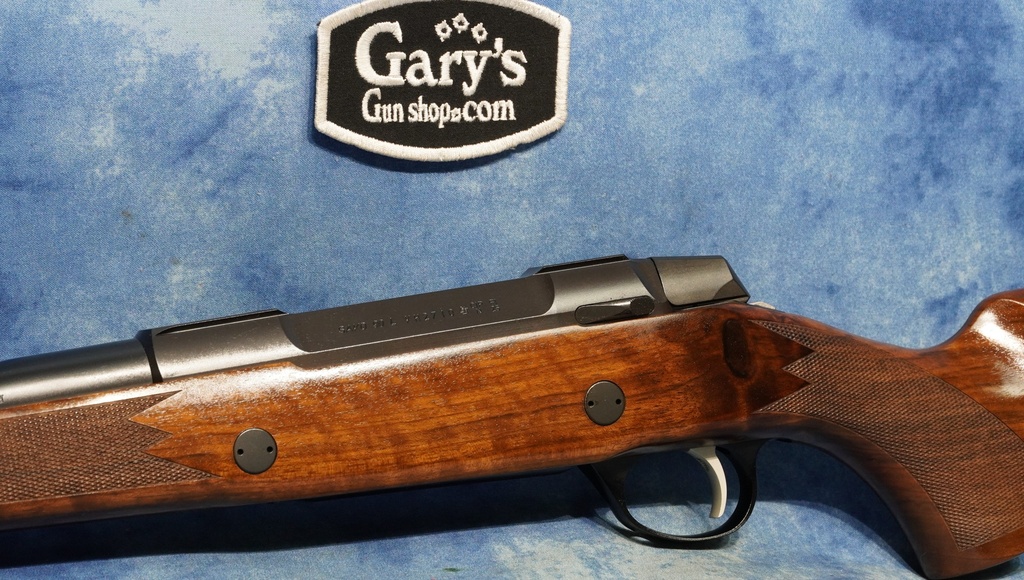 SAKO J05099 90 L HUNTER 7MM PRC 22.4" THREADED BBL 