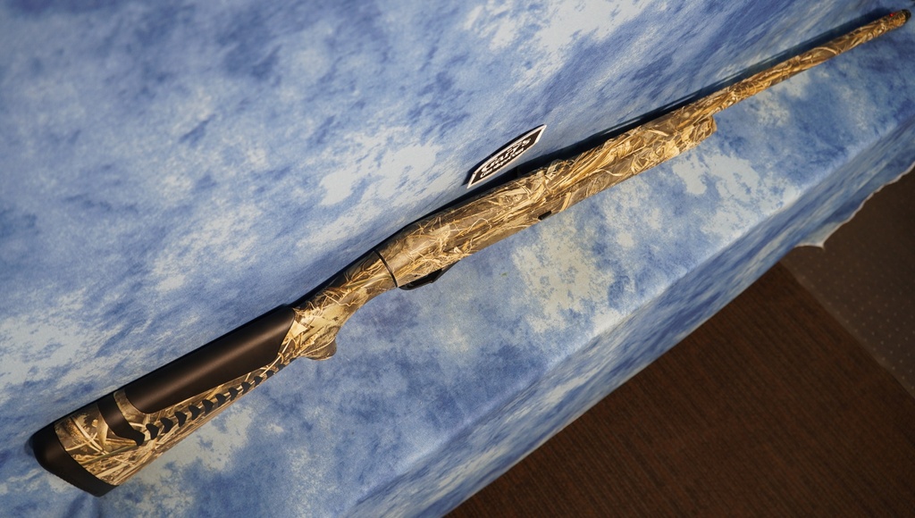 BENELLI 10376 SUPER BLACK EAGLE 3 LEFT HAND 12 GA 3.5" 28" BBL MAX-7