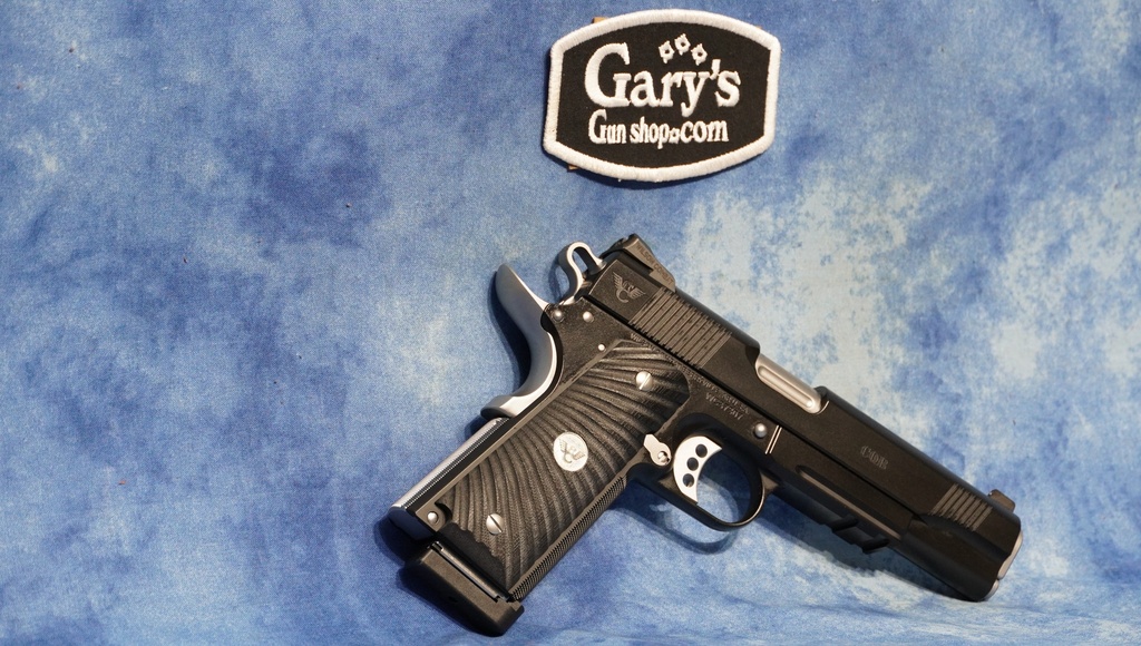 WILSON COMBAT CQB 45 ACP W/LIGHTRAIL