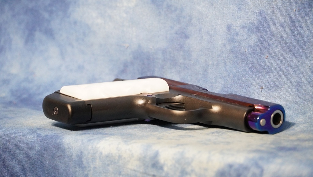 KIMBER CNCBRM9 CUSTOM & COLLECTABLE 9MM BLUE RAINBOW