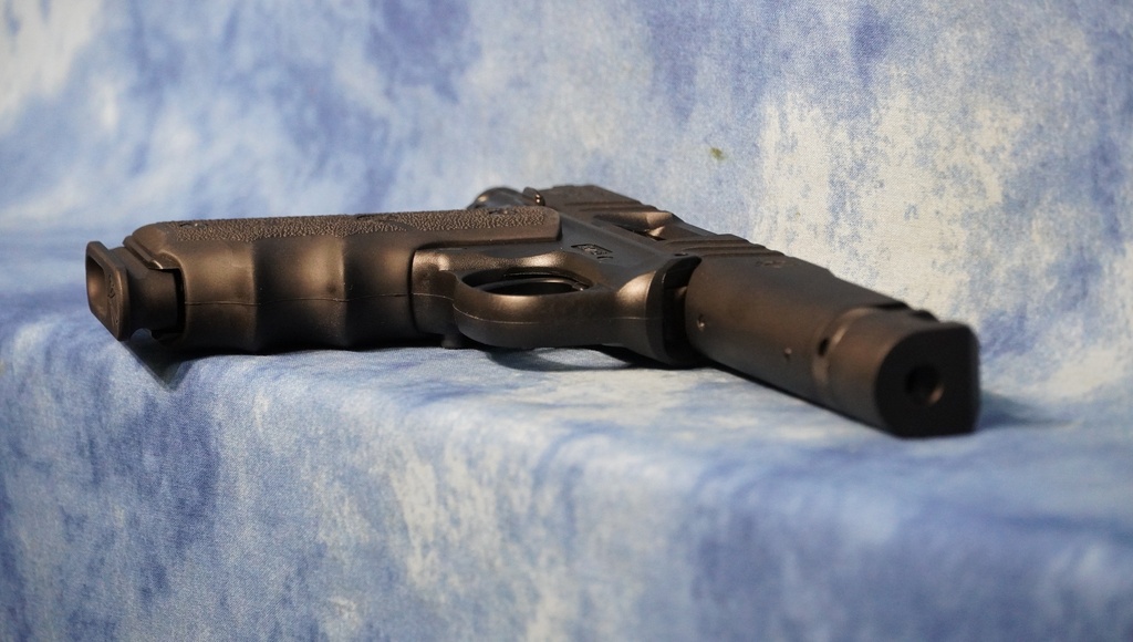 VOLQUARTSEN 22 LR MAMBA-X 4.5" BBL BLACK OPTIC READY