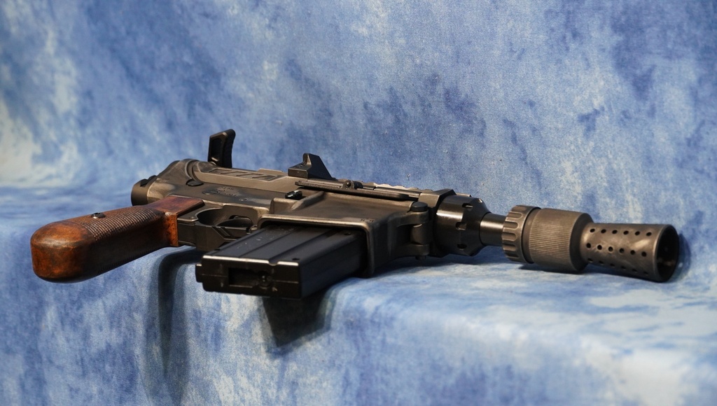 CMMG DL-44 BLASTER MK4 22 LR 4.5" BARREL PISTOL 22A440F-BW-AB