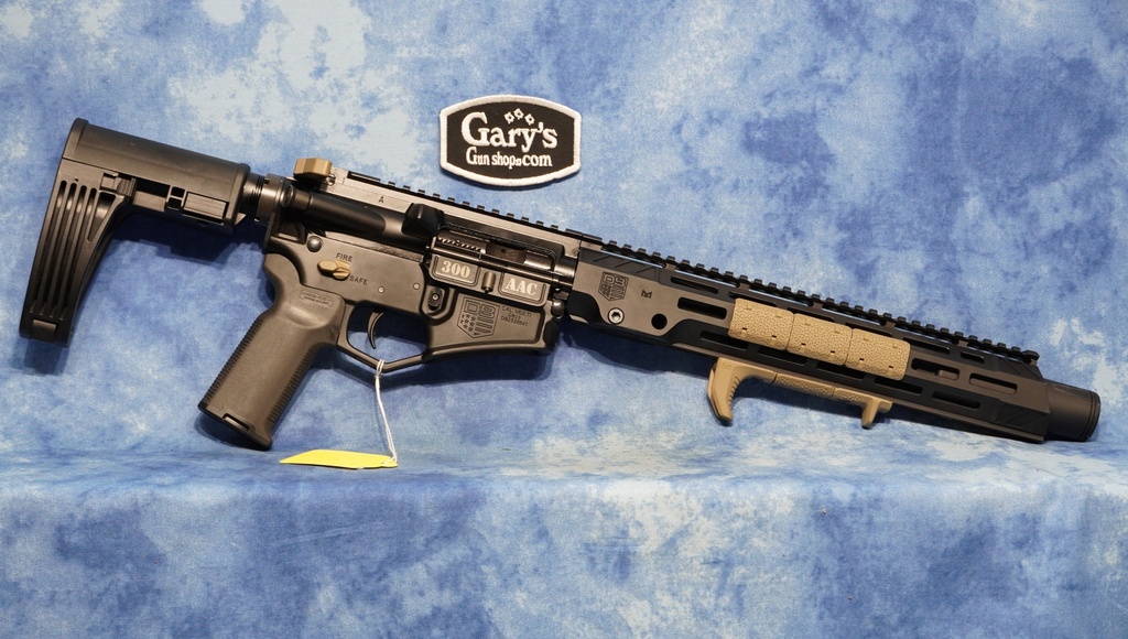 USED DIAMONDBACK DB15 PISTOL W/BRACE 300 BLACKOUT