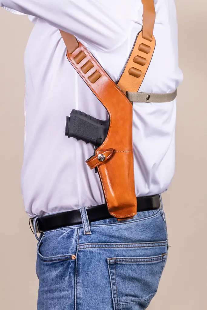 BIANCHI 22208 #X15 VERTICAL SHOULDER HOLSTER 4-5" REVOLVER & LARGE AUTOS 