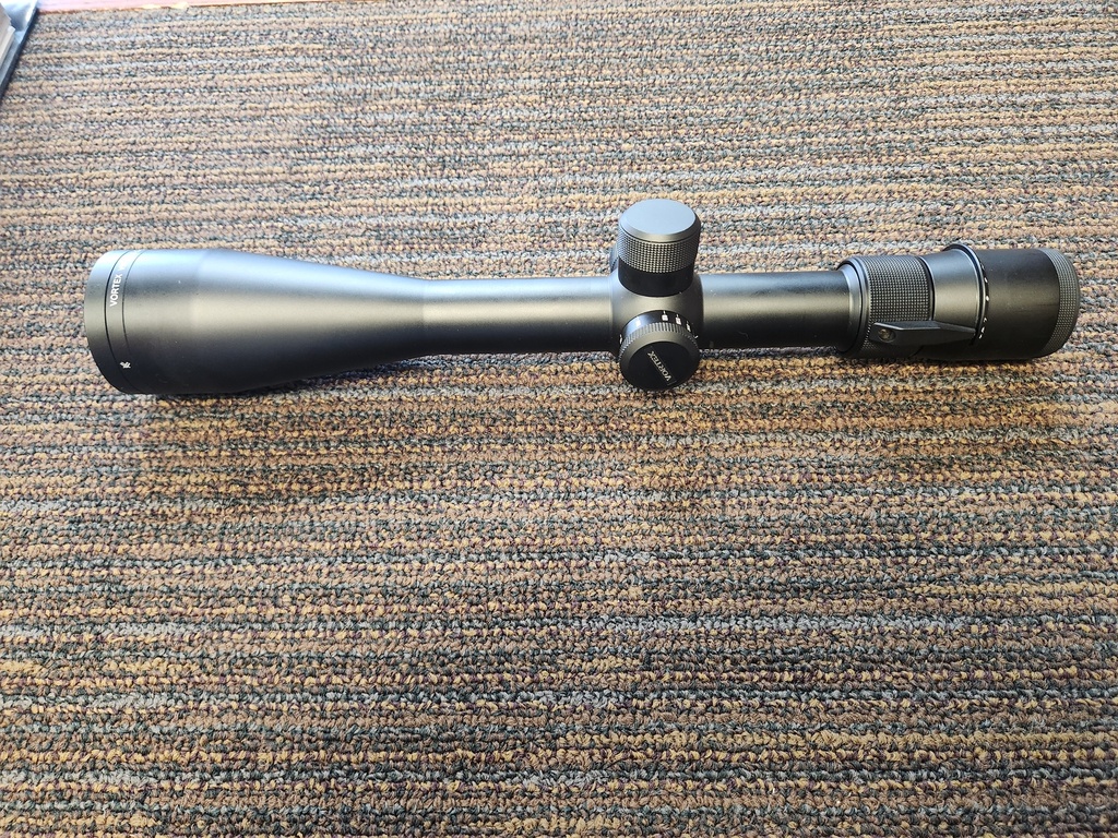 USED VORTEX VIPER 6.5-20X50 MOA DEAD-HOLD BDC RETICLE