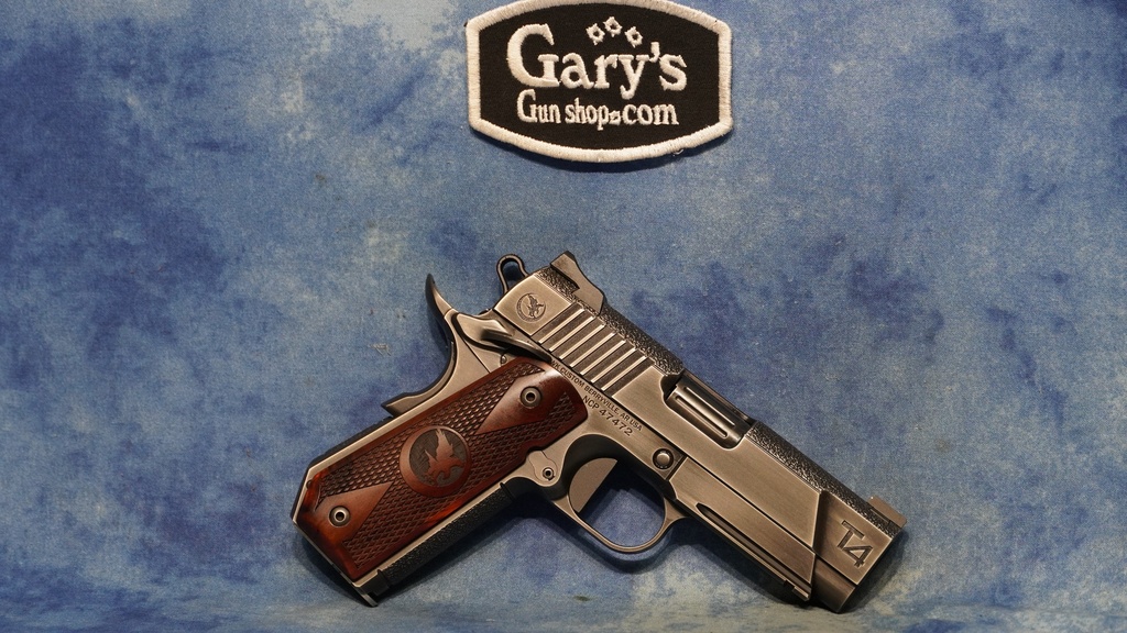 NIGHTHAWK CUSTOM TALON T4 OFFICER'S 9MM HAND STIPPLED RECON RAIL