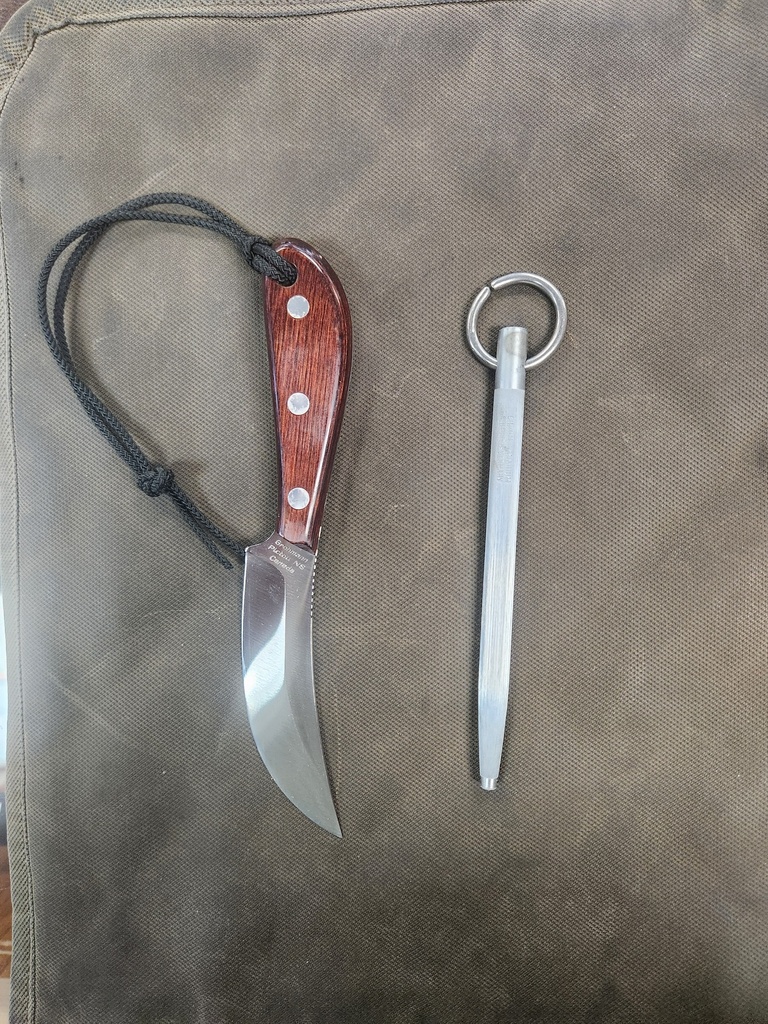 1995 DUCKS UNLIMITED GUIDE SERIES KNIFE